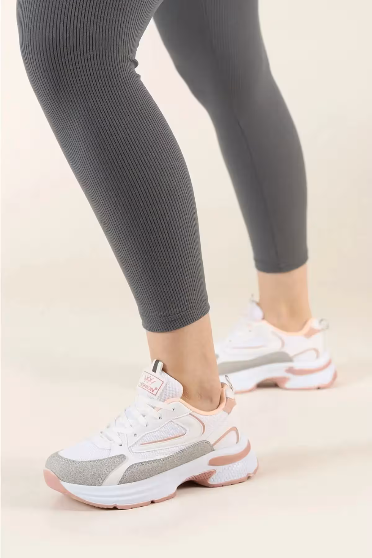 کفش ورزشی روزمره زنانه با کفی بلند - 9347