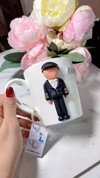 ماگ خلبان خمیری عروسکی برجسته