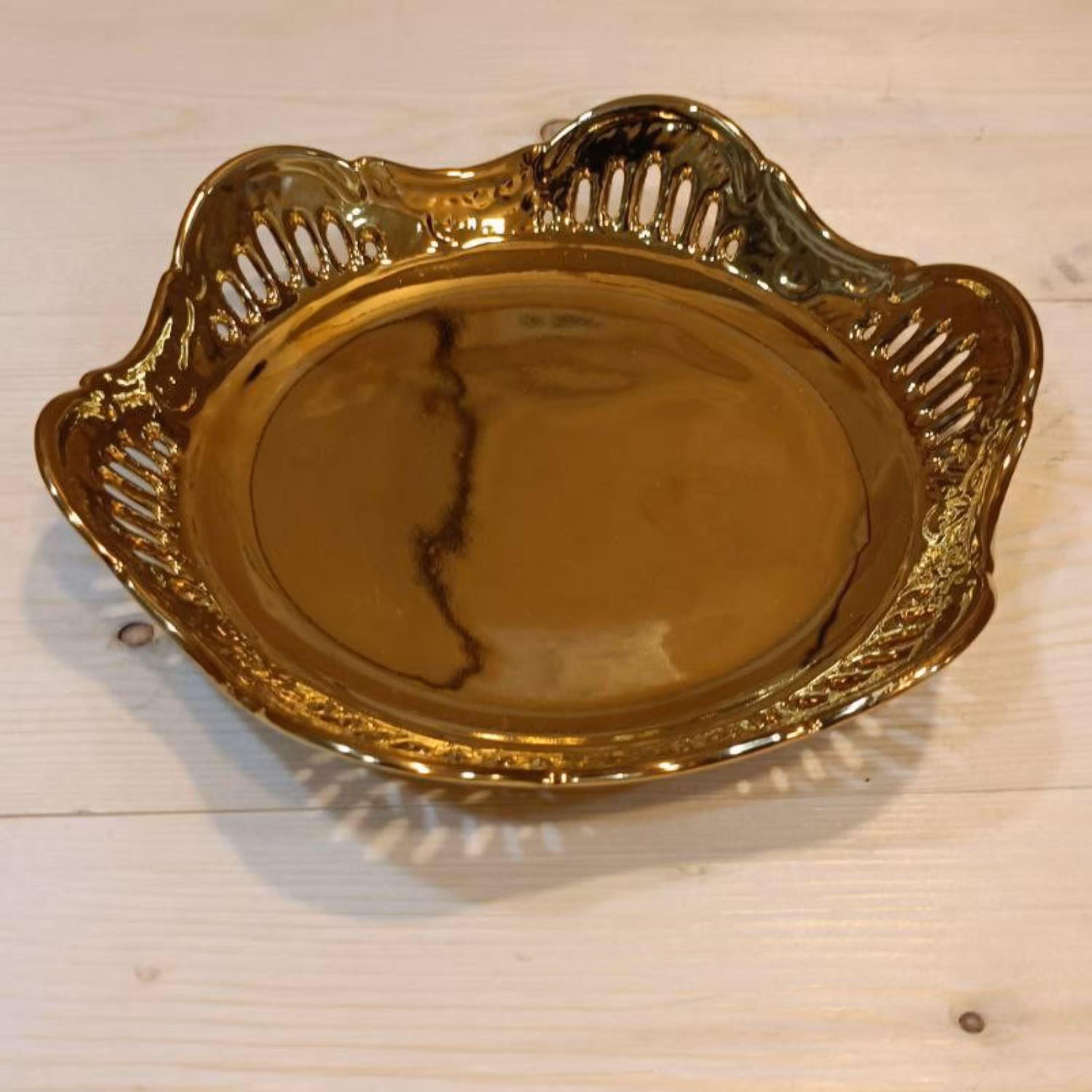 شکلات خوری طلایی(60عدد عمده)