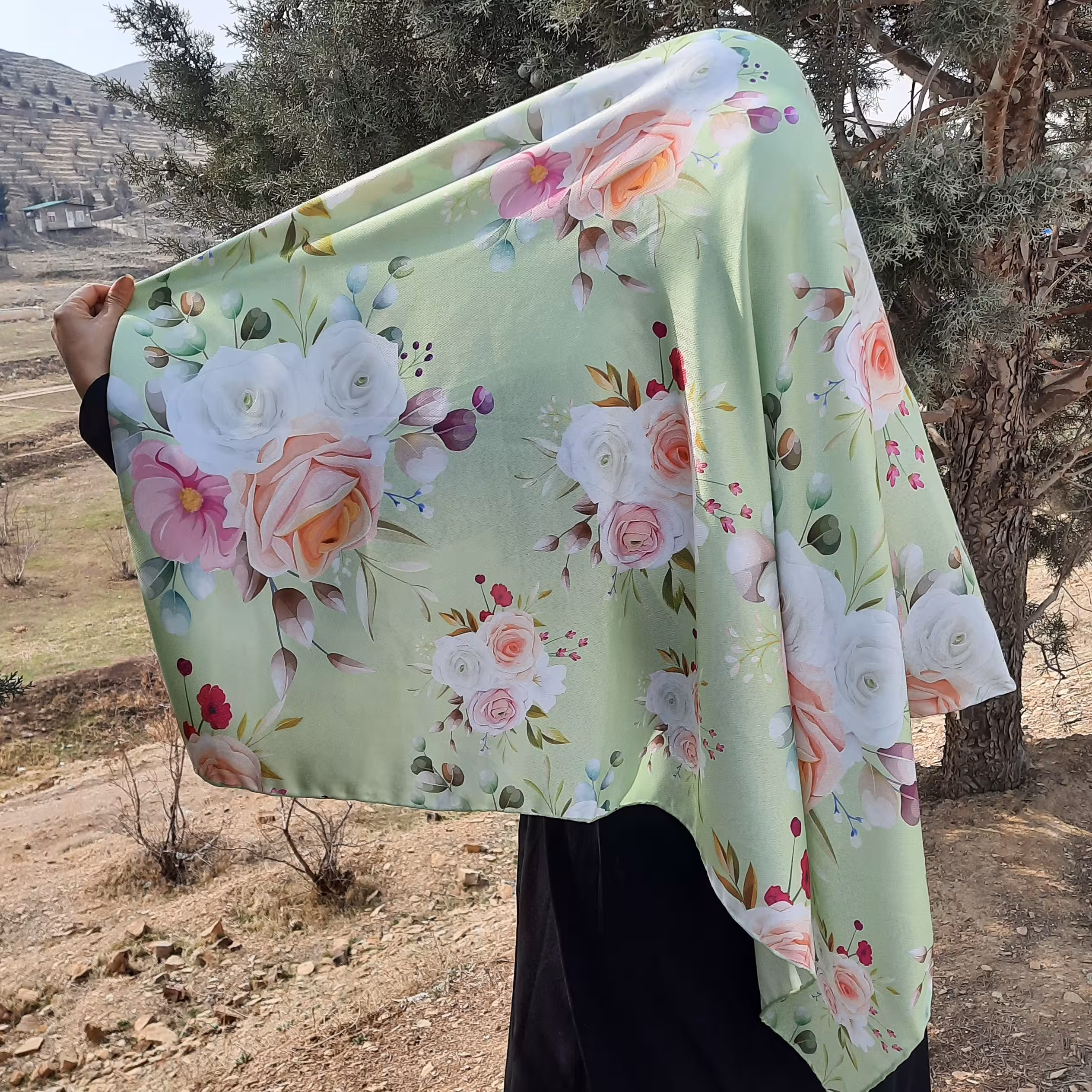 روسری نخی گارزا قواره 140 دور دست دوز