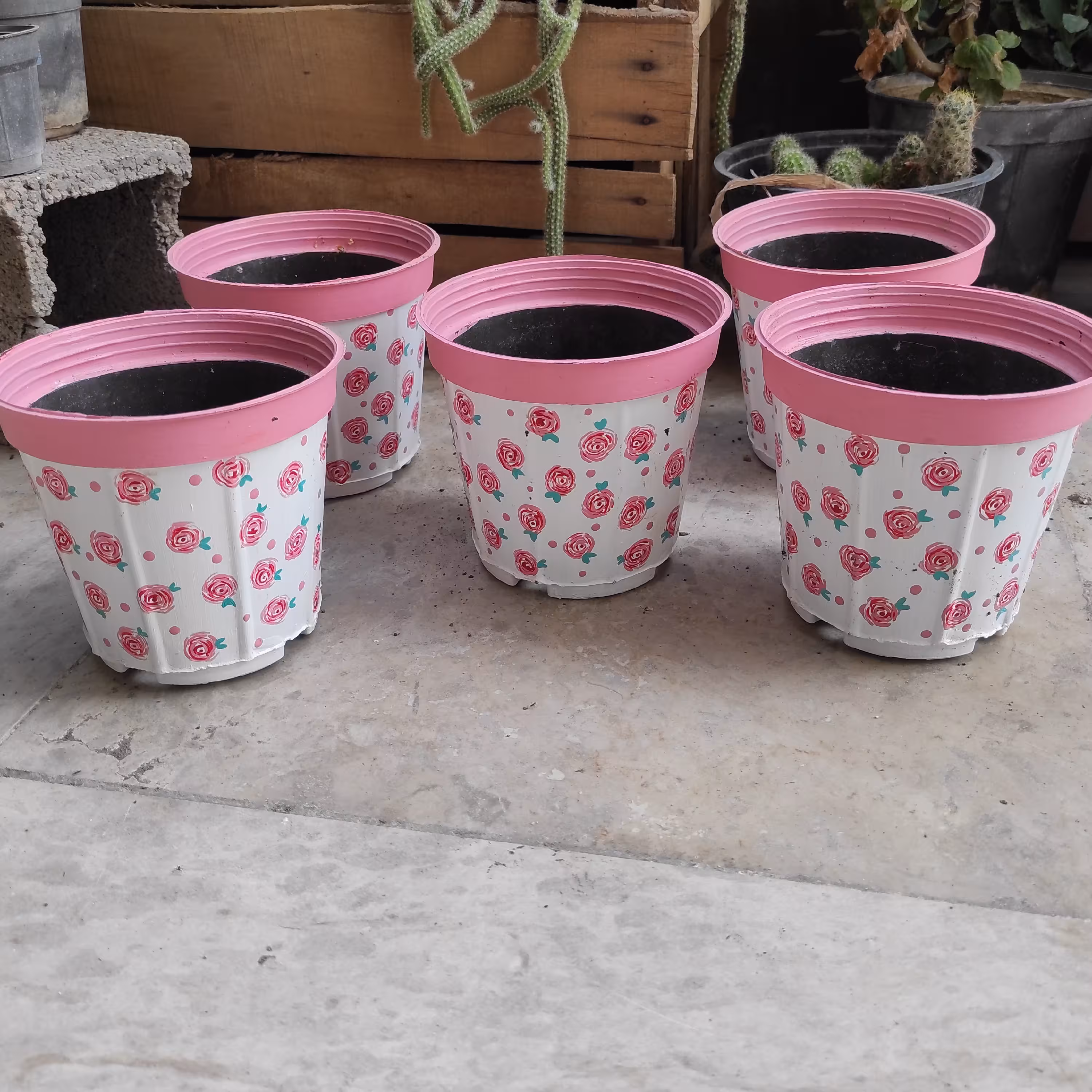 گلدون 4 عددی سایز20 همراه با زیرگلدانی