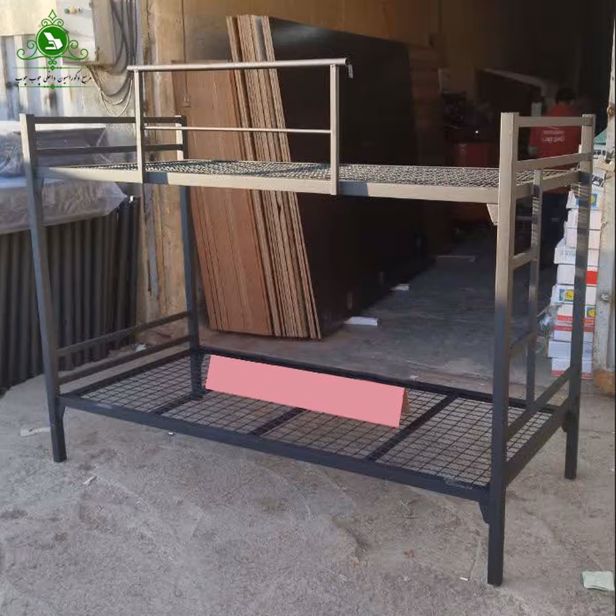 تخت خواب دو طبقه مدل سربازی