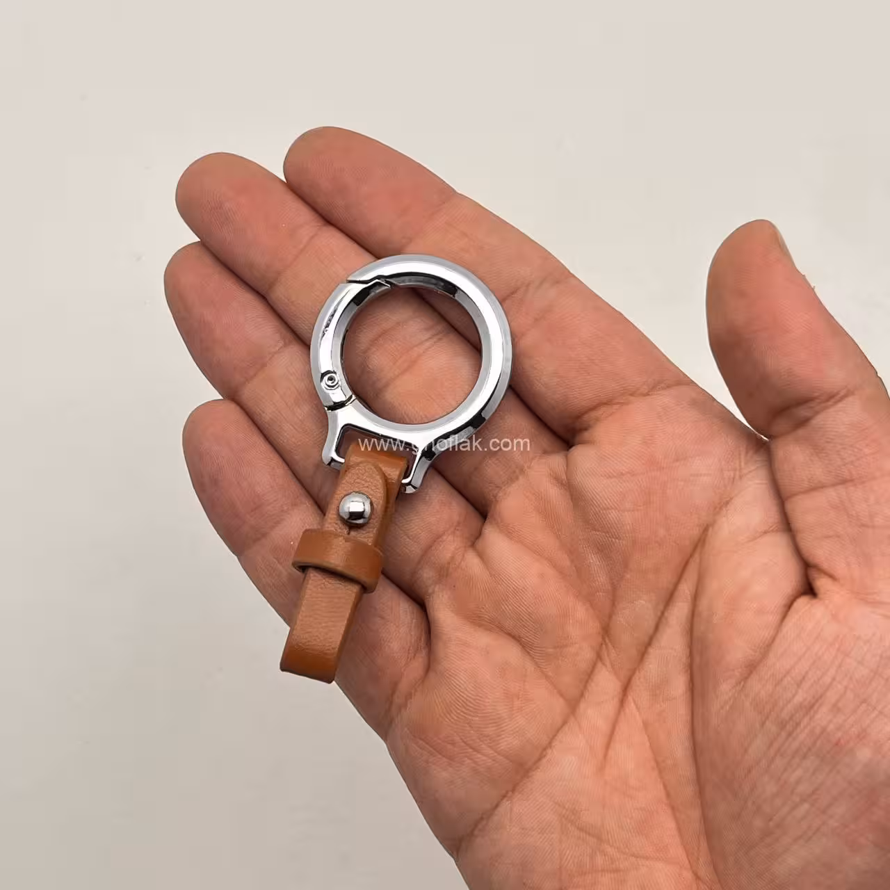 سرکلیدی چرمی