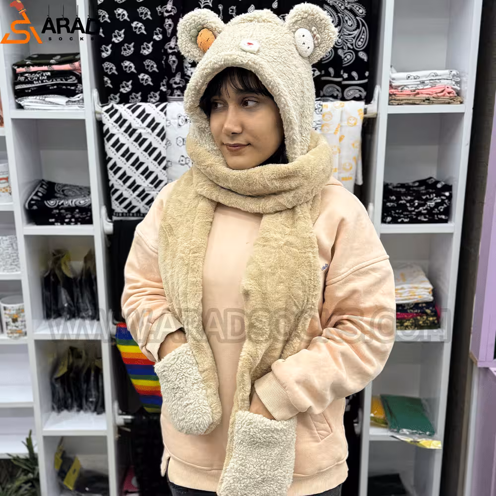 کلاه زمستانی شالدار کرمی بزرگ