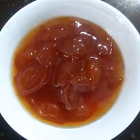 مربای کامکوات بسیار خوشمزه تهیه شده از نوعی از مرکبات بنام کامکوات که بسیار پر خاصیت میباشد. 