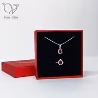 ست گردنبند و انگشتر نقره نگین سنتتیک قرمز مدل اشکی کد8736