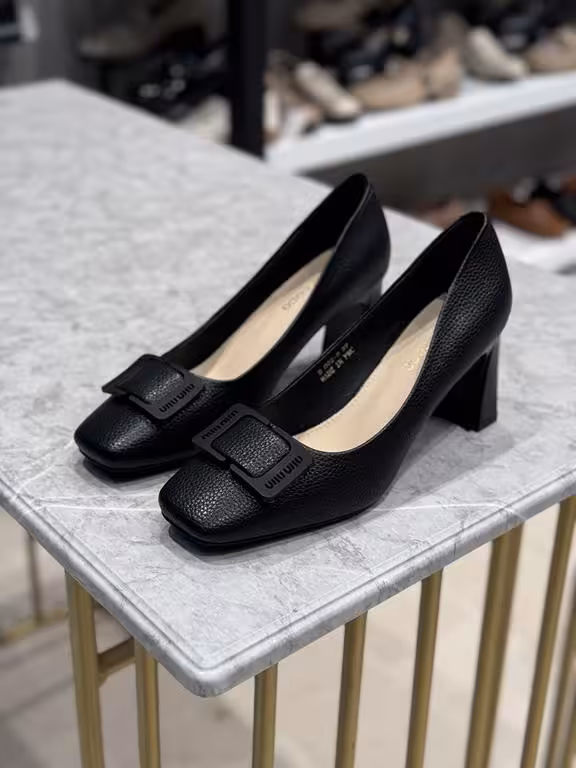 کفش مجلسی زنانه کوکو وارداتی پاشنه 7سانت کد B662-8 رنگ مشکی سایز 41