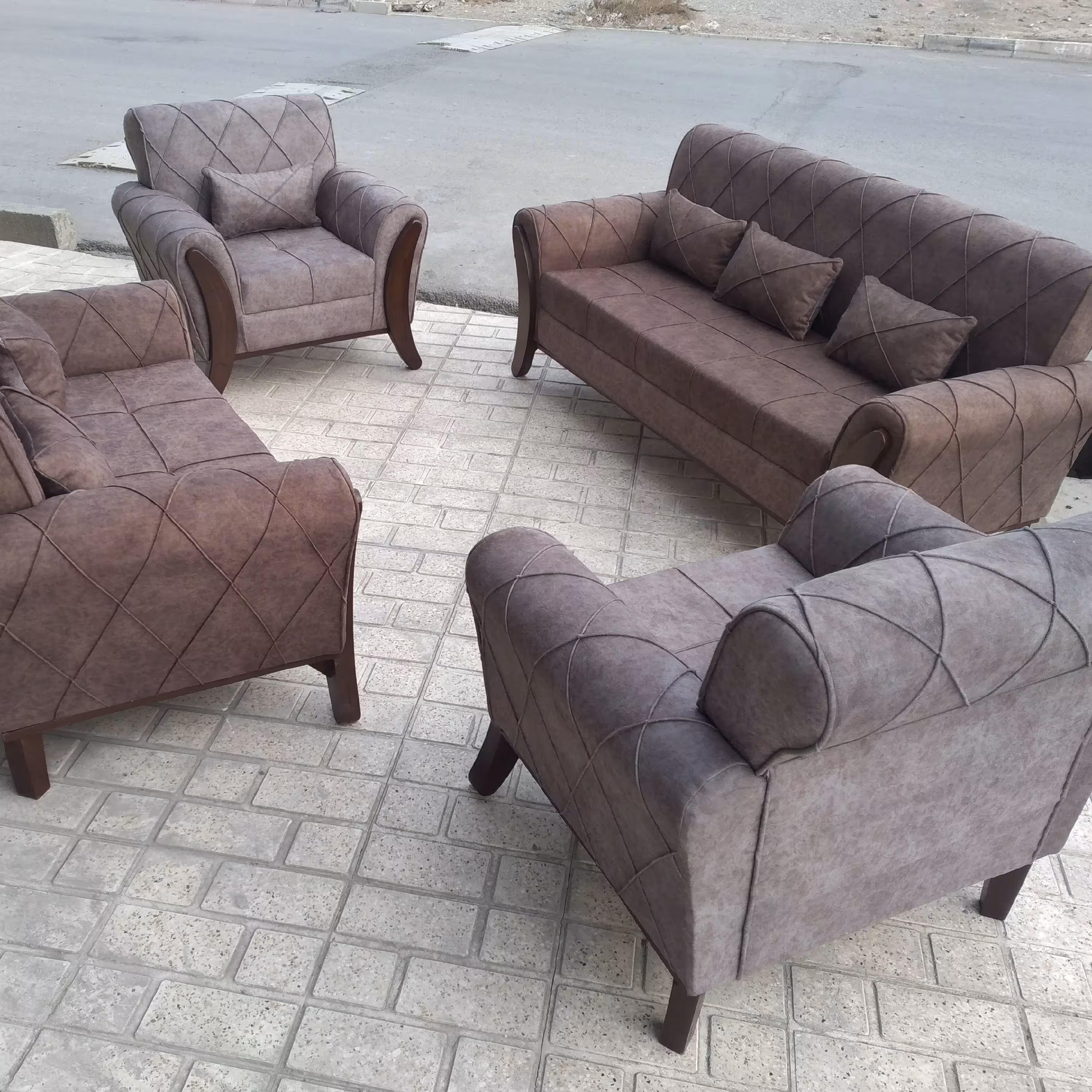 مبل آریانا اسکارلت رودی پایه چوبی 