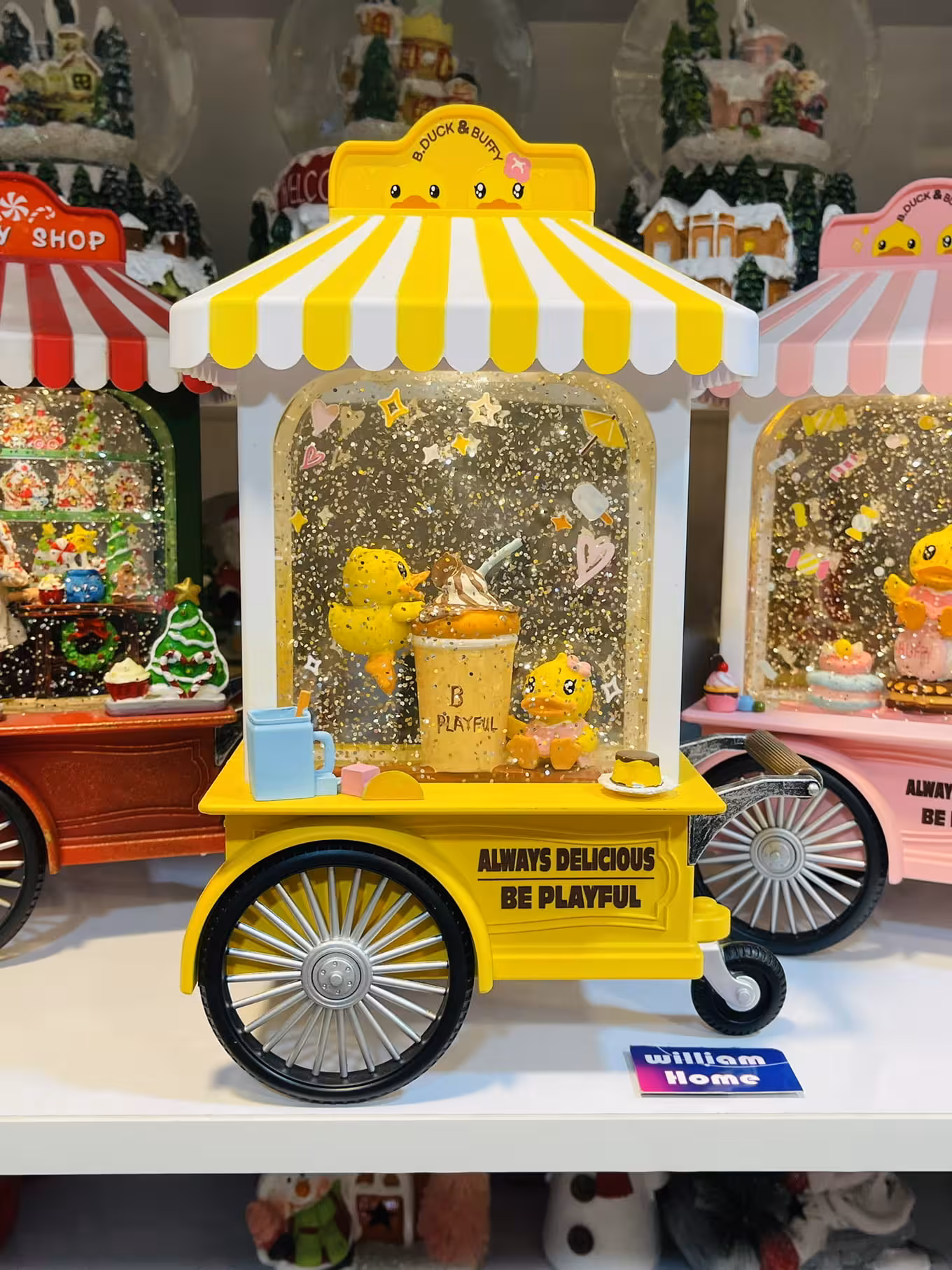 کالسکه موزیکال زرد، جوجه ها