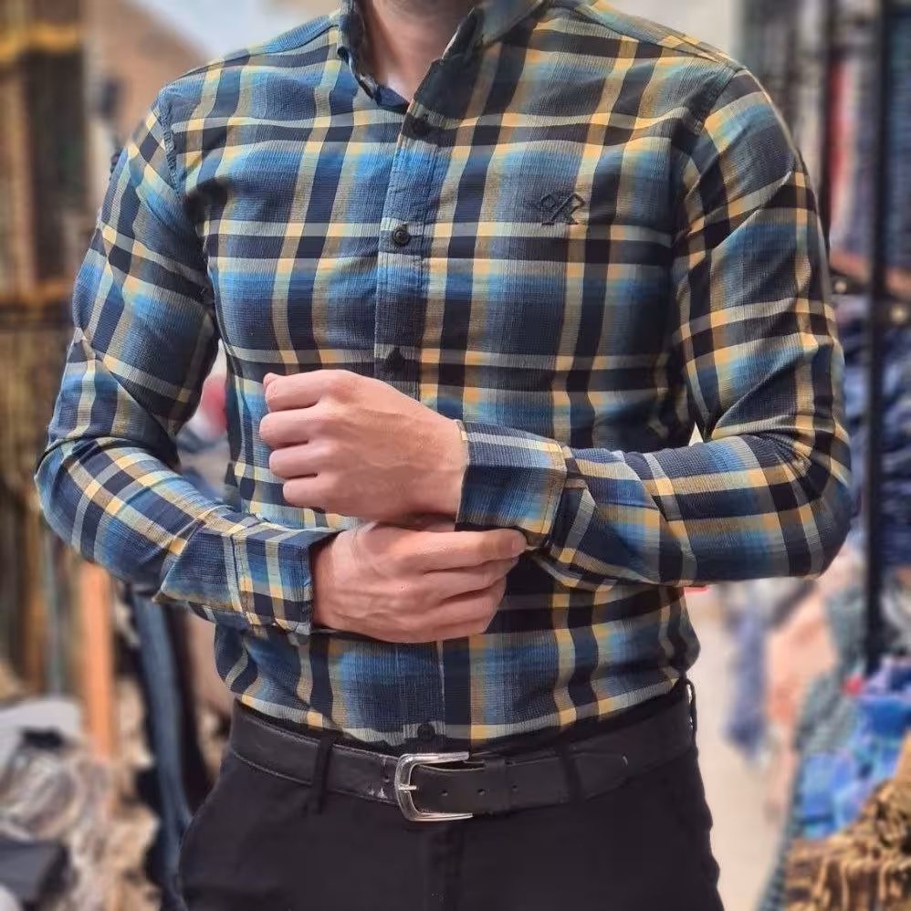 پیراهن چهارخونه