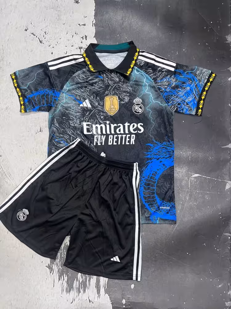 کیت کانسپت آذرخش رئال مادرید 2025 (هواداری)