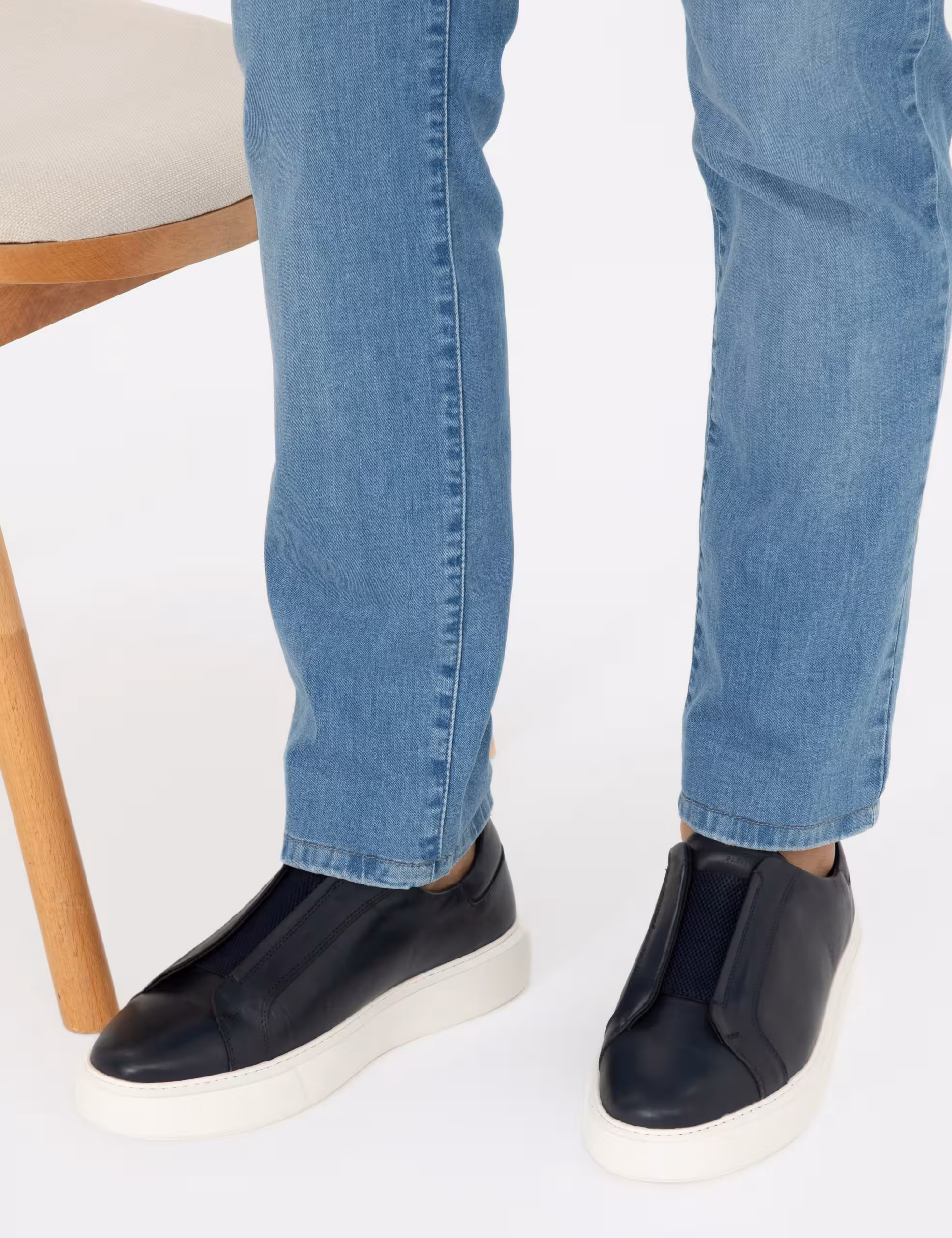 کفش روزمره مردانه سرمه ای پیرکاردین