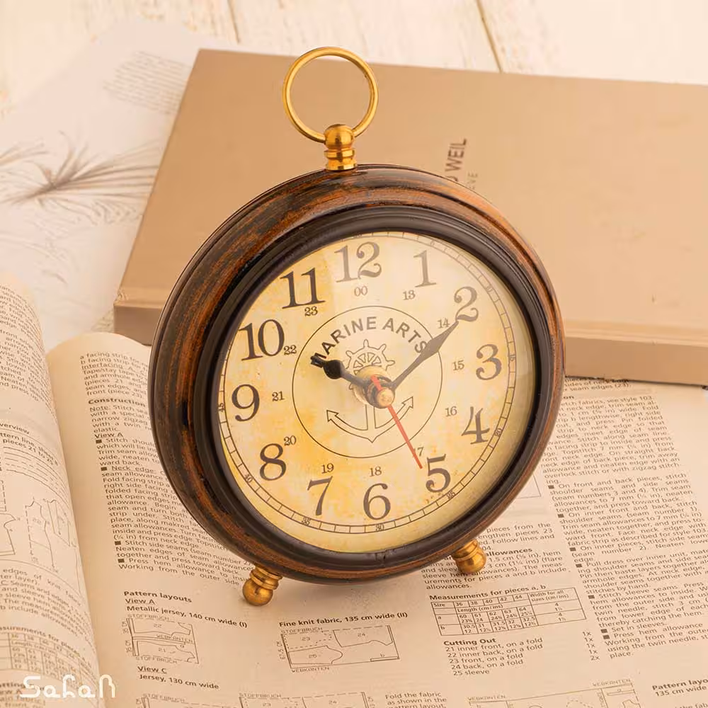 ساعت چوبی