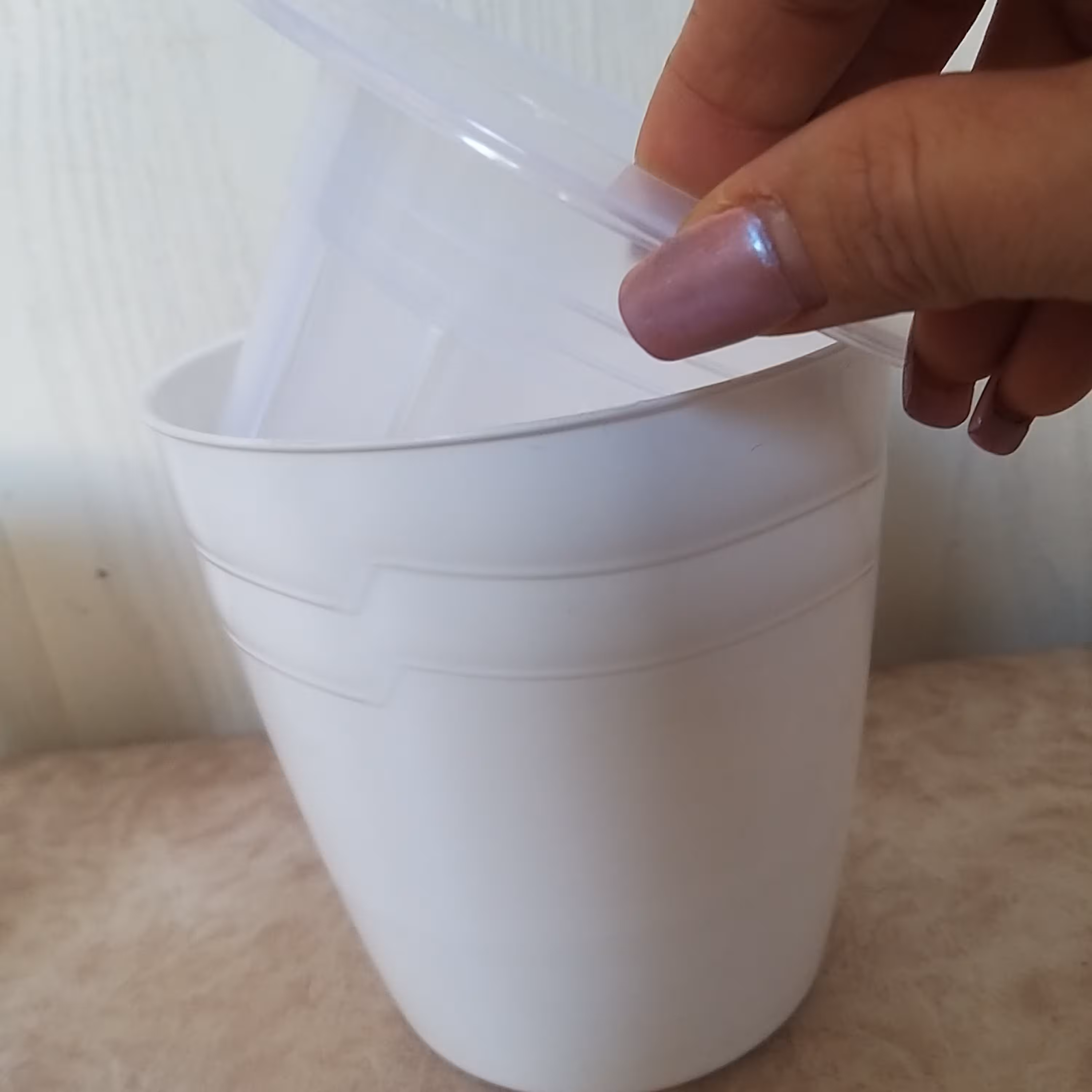  گلدان خودآبیار هیدروپونیک