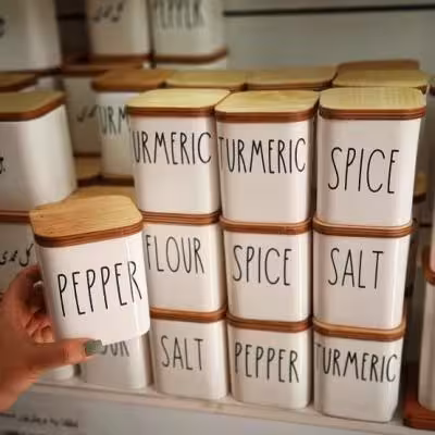 جا ادویه متوسط انگلیسی