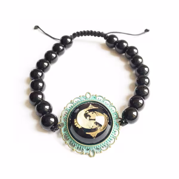 دستبند ماه تولد اسفند