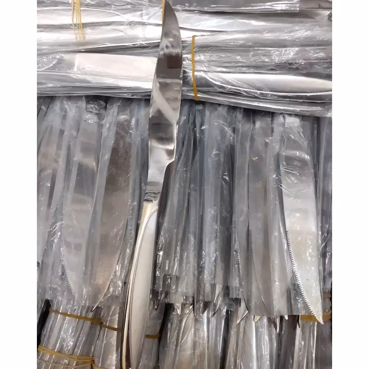 کارد مرغ یونیک مدل مانیز سیلور