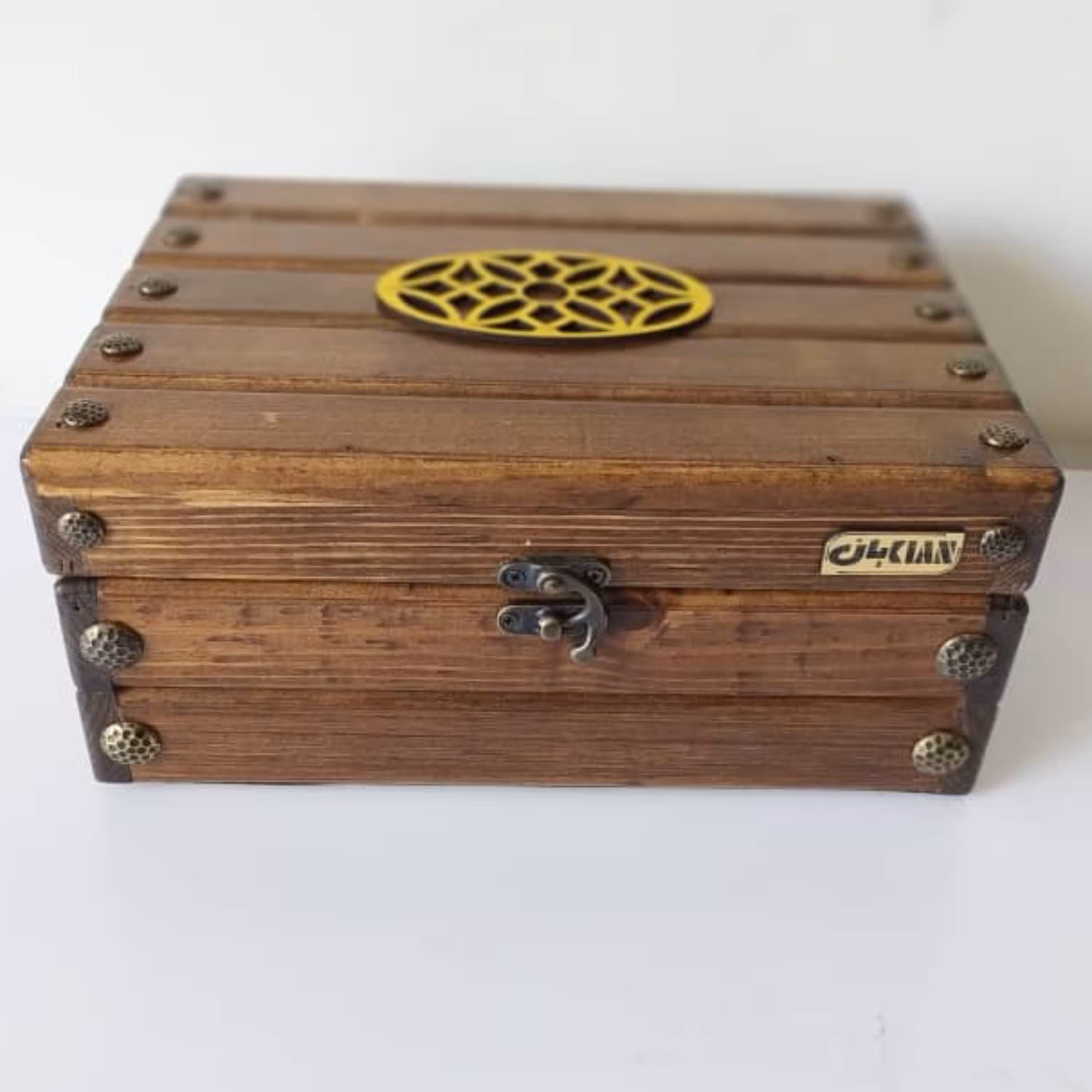 جعبه نخ و سوزن مدل مستطیل سنتی از جنس چوب روس