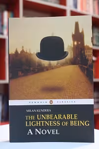 The Unbearable اثر Milan Kundera