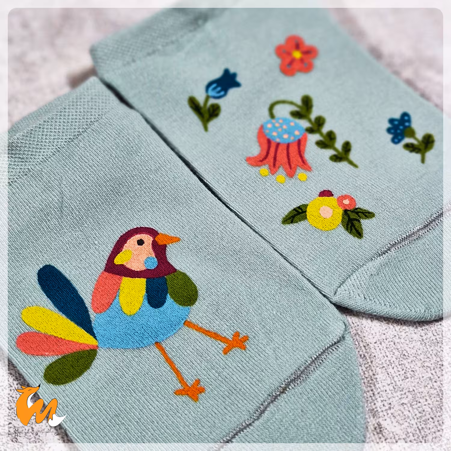 جوراب نقاشی شده با دست