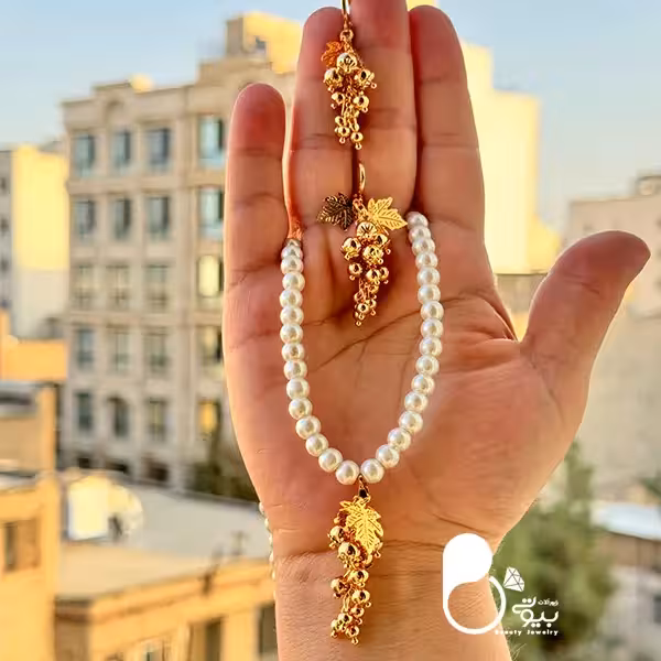 نیمست مرواریدی انگور