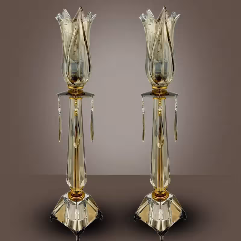 شمعدان کریستالی گلبرگی طلایی منشوری بلند