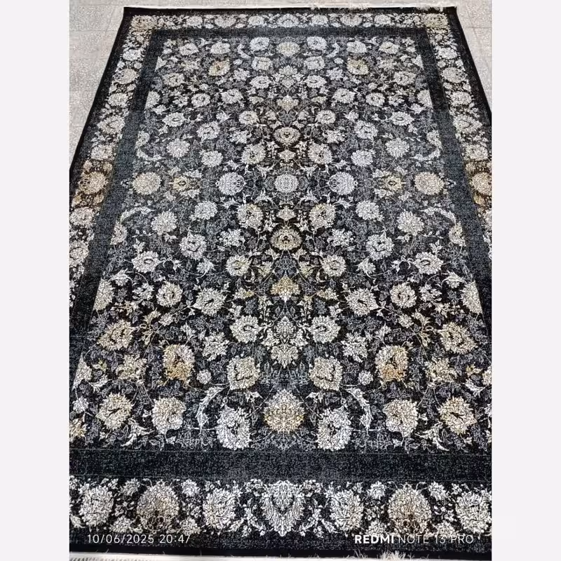 فرش ماشینی 12متری اقتصادی کاشان نقشه زیبای افشانک سرمه ایی بافت نرم