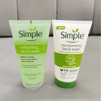 ژل شستشوی سیمپل مدل moisturising و refreshing ساخت لهستان