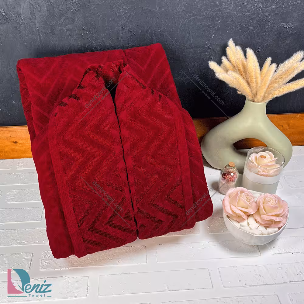 حوله تن پوش دانژه رنگ زرشکی