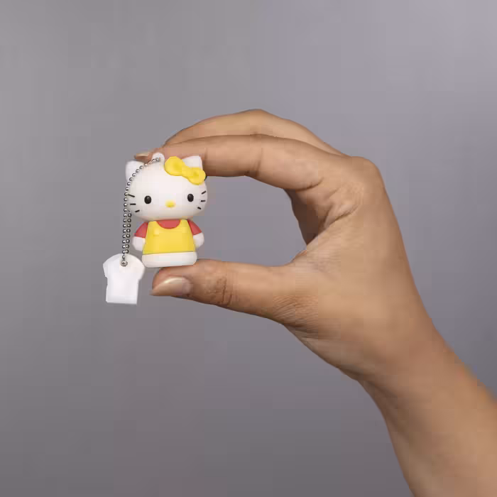 فلش مموری مدل کیتی سه بعدی ظرفیت 32 گیگابایت