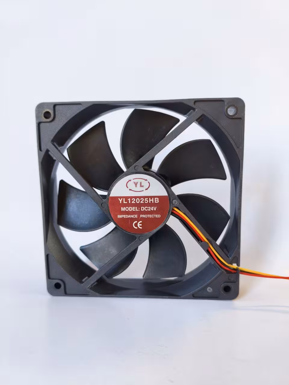 فن براشلس سه سیمه 24ولت مدل YL12025HB سایز120X120میلی متر