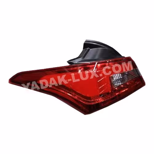 چراغ خطر روي گلگير چپ آریزو 5