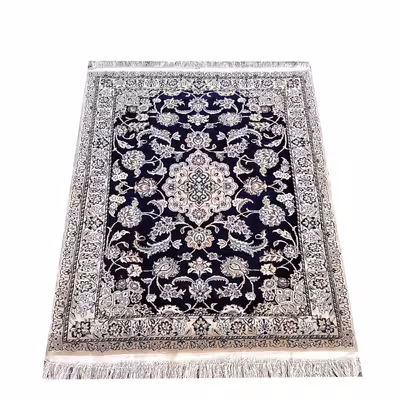 فرش دستباف یک متری مدل نایین D