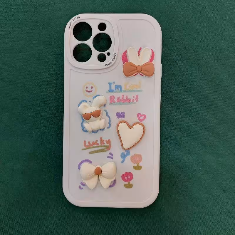 قاب فانتزی خرگوش سفید آیفون 12