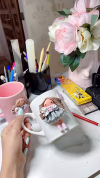 ماگ دختر خمیری عروسکی برجسته