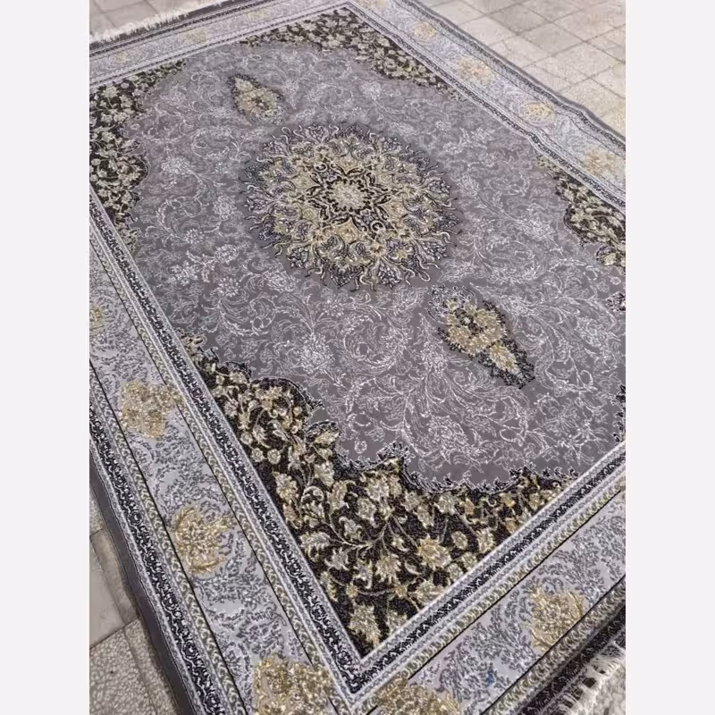 فرش ماشینی کاشان 440شانه نخ بی سی اف سبک وزن طرح آیلین دودی12متری(باارسال رایگان)