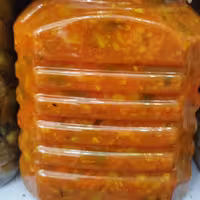 ترشی بندری با سیاهدانه درجه یک با طعمی عالی 2 و نیم کیلویی