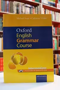 Oxford English Grammar Course Intermediate