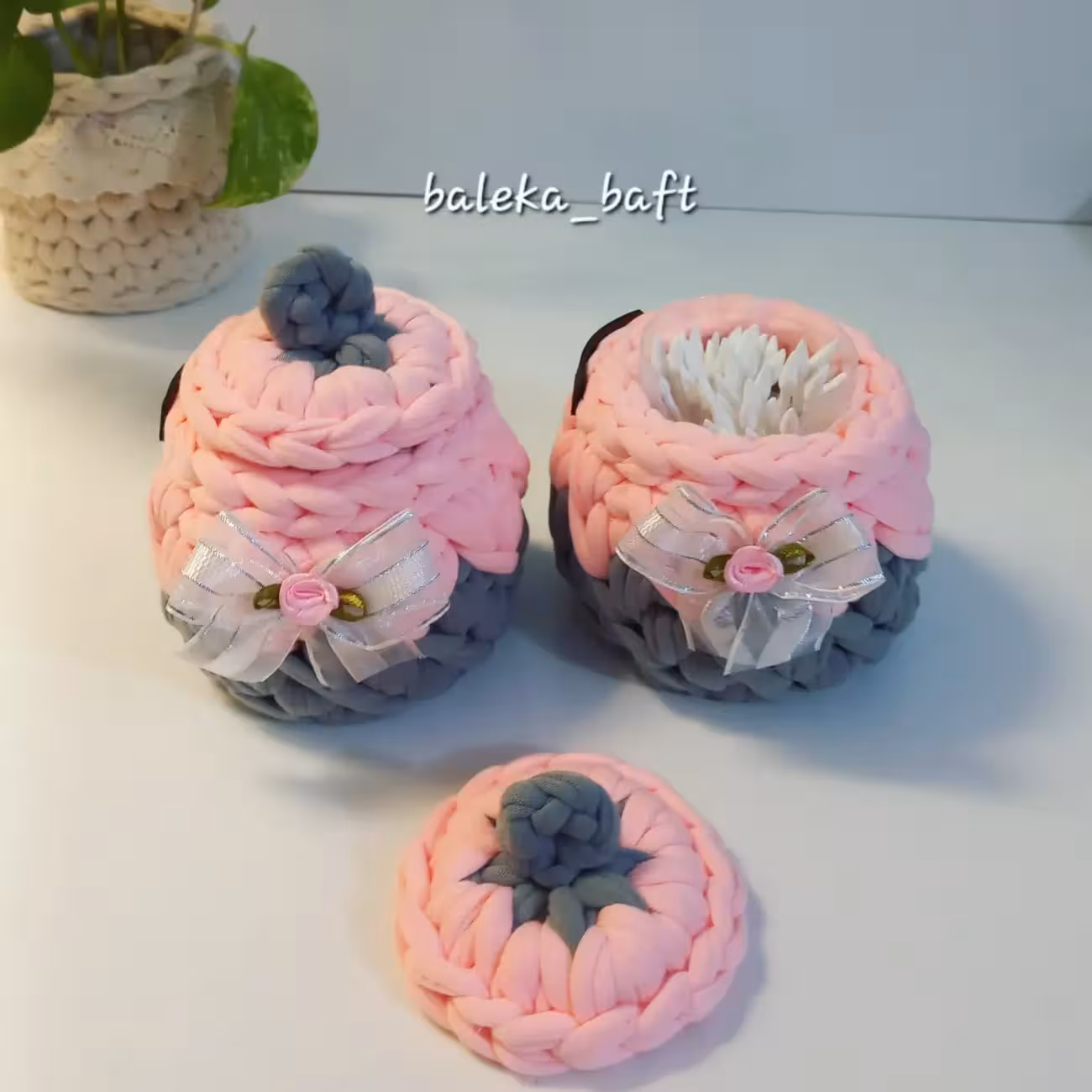 سبد تریکو دردار مناسب گوش پاک کن و پد