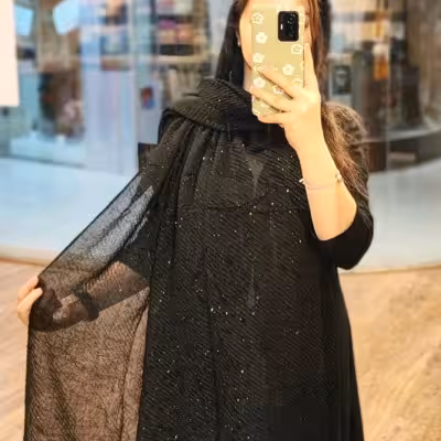 شال نخی پلیسه اکلیلی تکرنگ مشکی