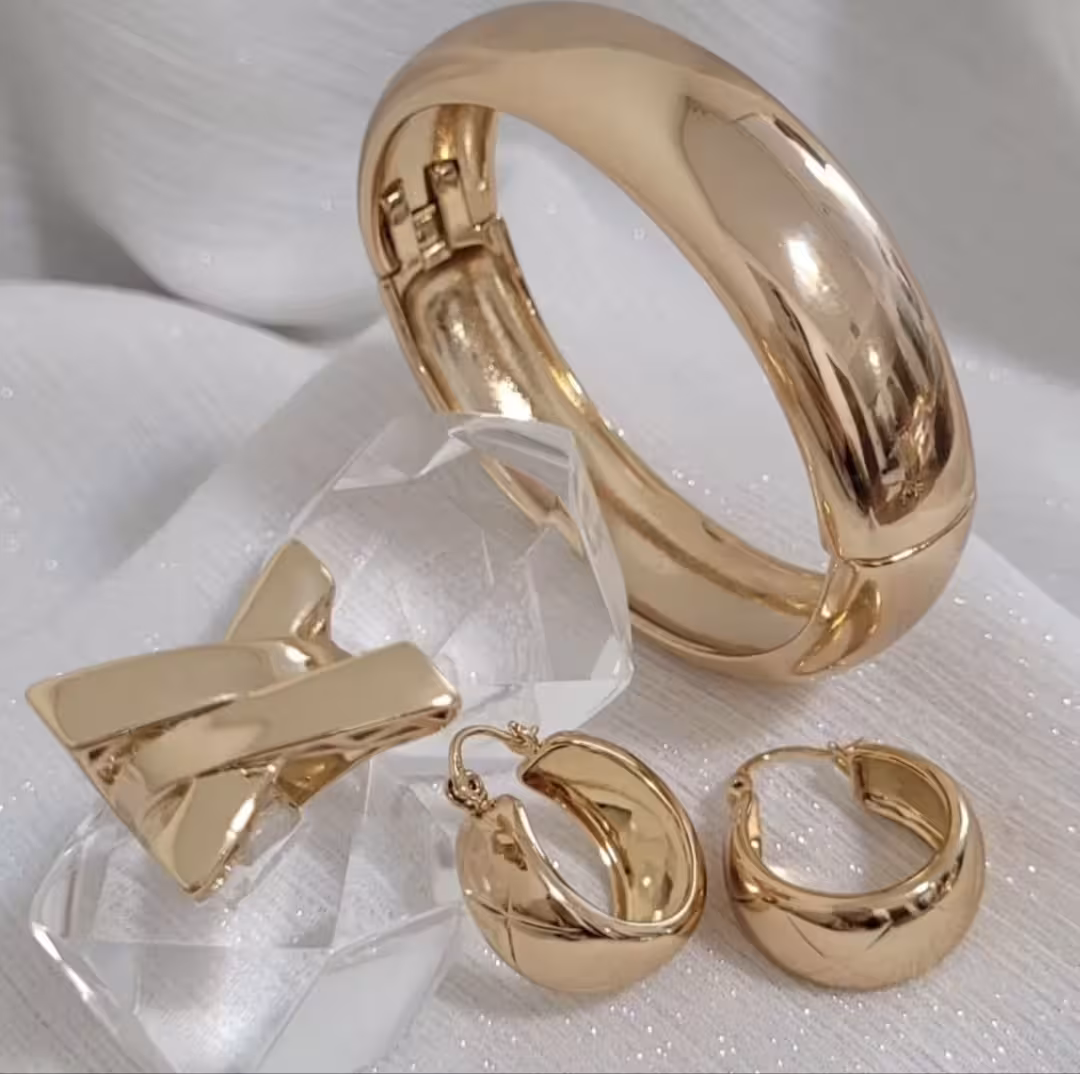 ست سرویس طرح طلای زنانه، مدل آینه ای، برند مطرح ژوپینگ💍