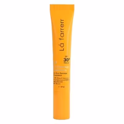 کرم ضد آفتاب دورچشم بدون رنگ لافارر، 30 SPF، مدل مینرال، مناسب انواع پوست و حجم 15 میلی‌لیتر، محافظت کننده در برابر اشعه UVA و UVB، ضد حساسیت و التهاب، بدون چربی، ضد آب،    PA، ضد چروک، تعدیل کننده هاله تیره دور چشم، مغذی، رطوبت‌رسان، با ماندگاری 2 ساعته