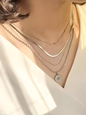 گردنبندزنانه دخترانه چهارلاین مدل الیزابت رنگ نقره ای و طلایی