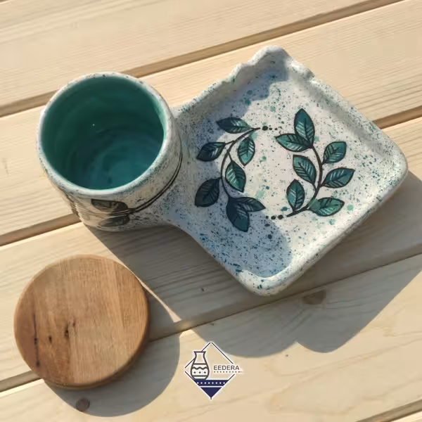 تنقلات خوری درب دار سبز با برگ درشت