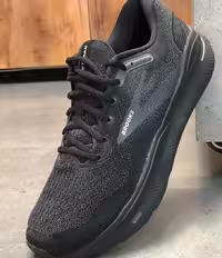 کتونی اورجینال بروکس گوست مکس سایز 42  Brooks Ghost Max 42