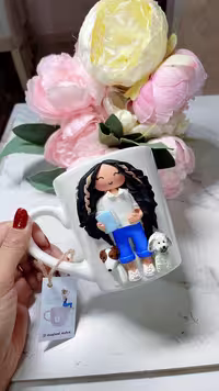 ماگ دختر فرفری خمیری عروسکی برجسته