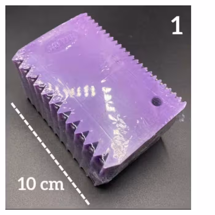 شانه پلاستیکی طرح دار کوچک کد1
