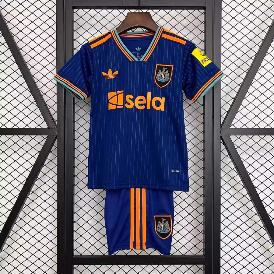 لباس بچه گانه نیوکاسل 2026-2025 کیت سوم