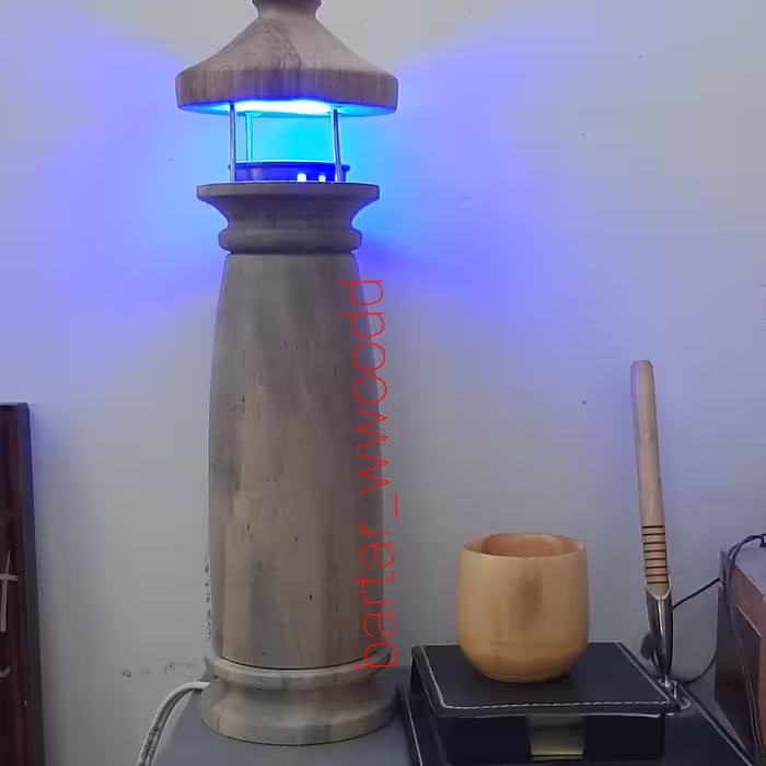 چراغ خواب چوبی طرح فانوس دریایی