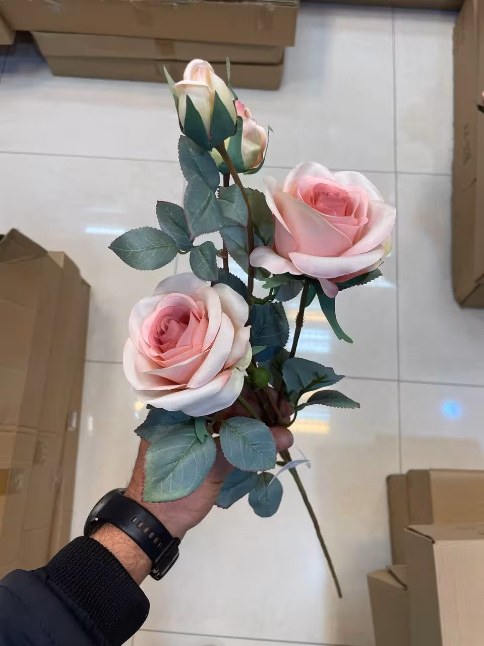 شاخه رز مصنوعی سرگل درشت صورتی کم رنگ